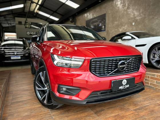 VOLVO XC40 1.5 T5 RECHARGE R-DESIGN GEARTRONIC